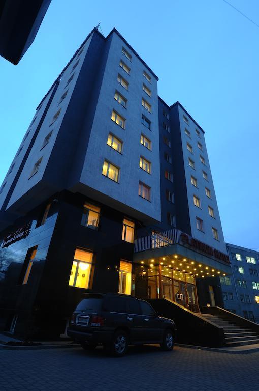 Platinum Hotel Улан-Батор Екстер'єр фото